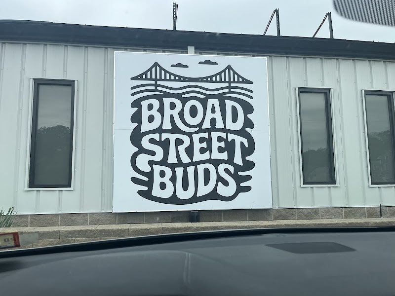 Broad Street Buds storefront photo