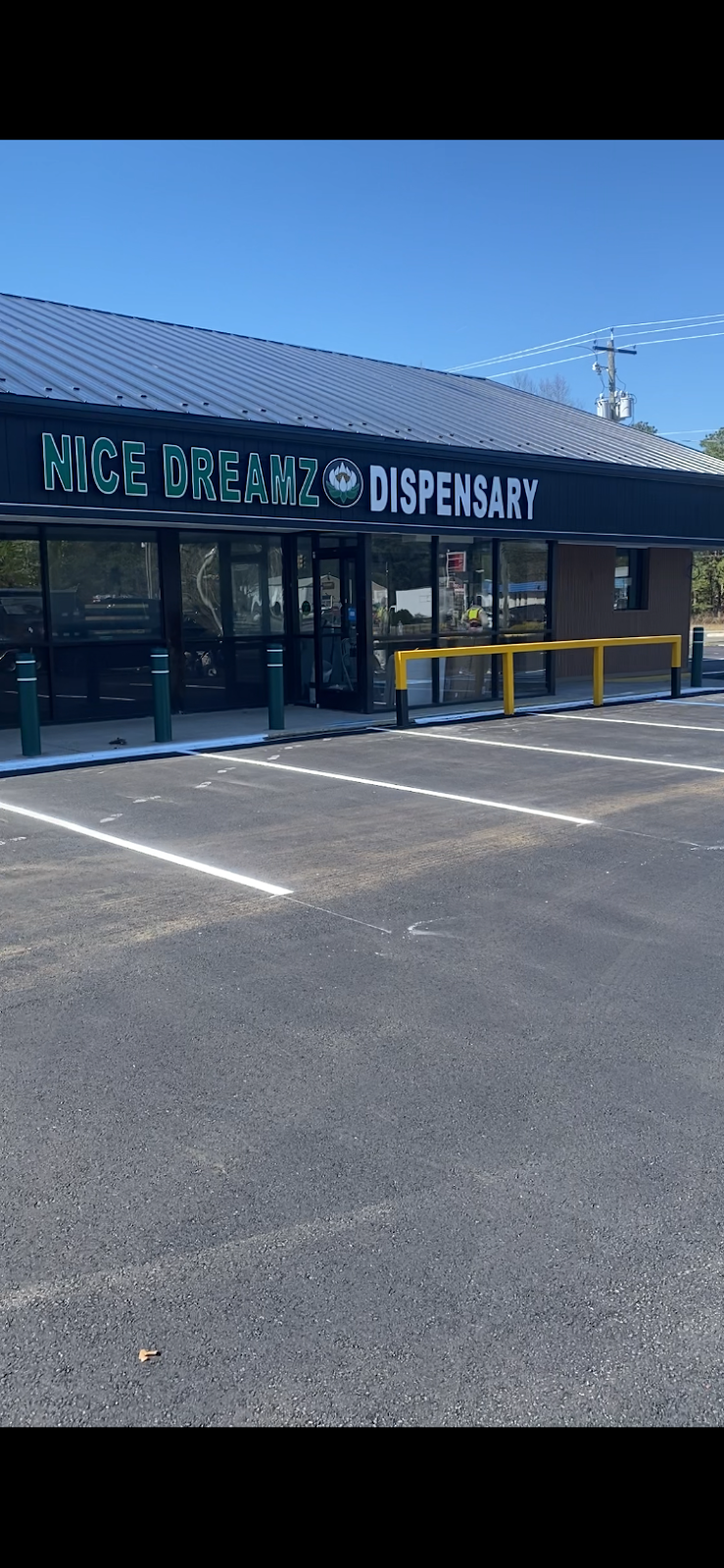 Nice Dreamz Dispensary storefront photo