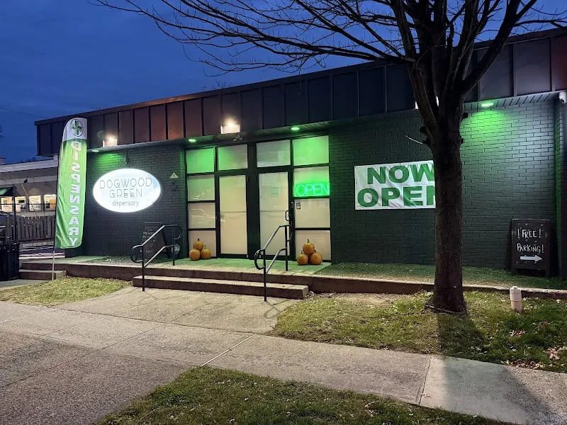 Dogwood Green Dispensary West Orange logo