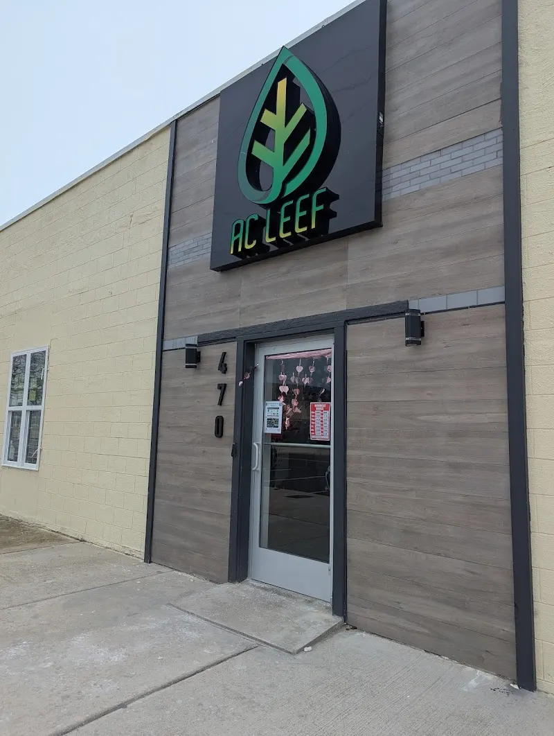 AC Leef logo
