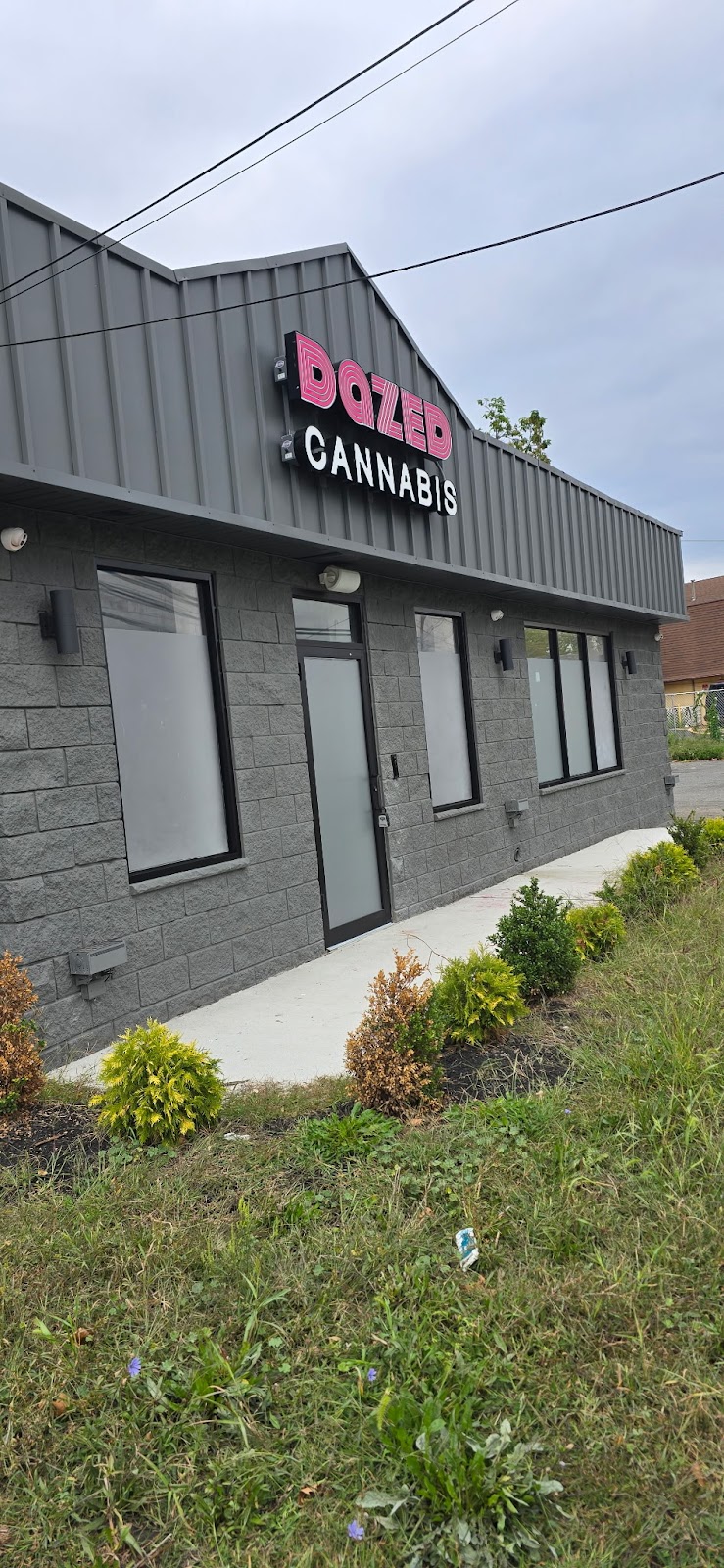 Dazed Cannabis - Somerset storefront photo